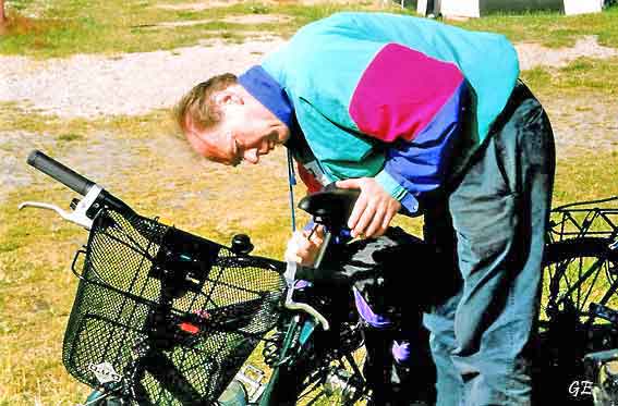 Arendal_Karl-Martin_sykkereparasjon