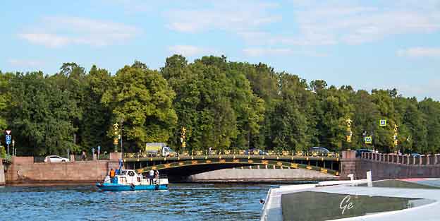 St-Petersburg_kanaltur