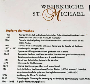 Wachaudalen_Wehrkirche_St-Michael_