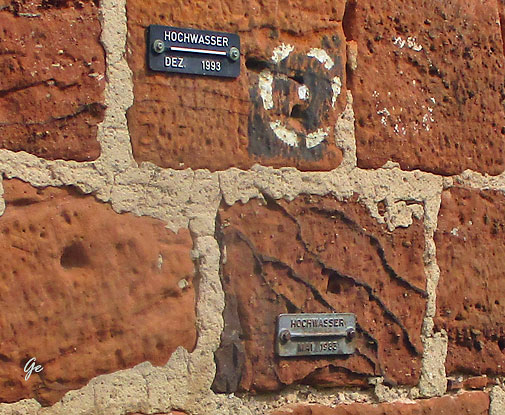 Mosel_Mehring-Trier_mur