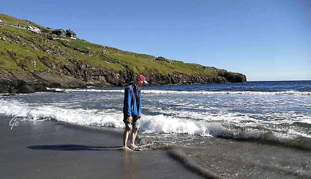 Faroe_Islands_Streymoy_Leynar_strand