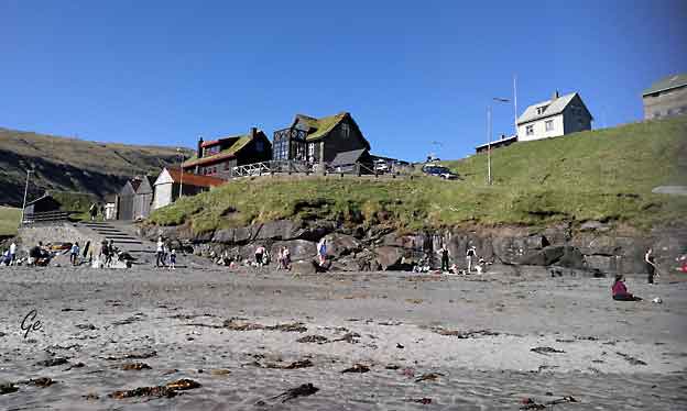 Faroe_Islands_Streymoy_Leynar_strand