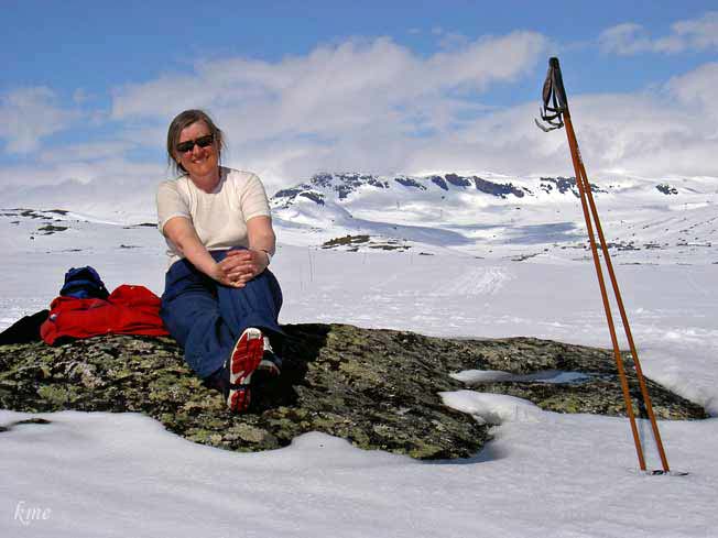 Finse_Grete_nyter_sola_1_mai_2005