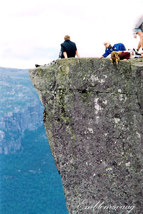 Ved_Preikestolen