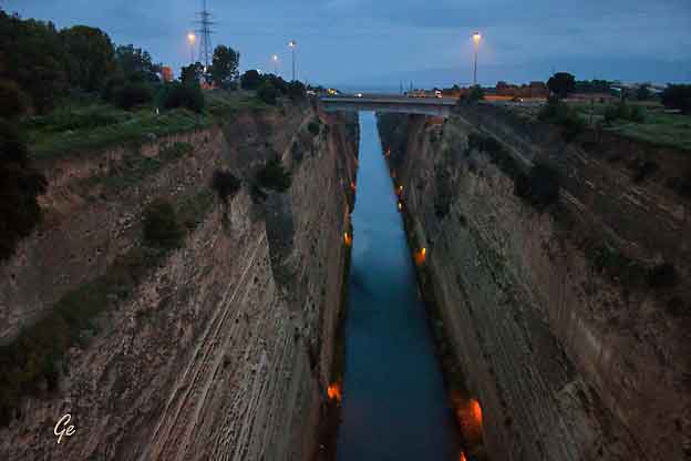 Hellas_ved_Korint-kanalen.