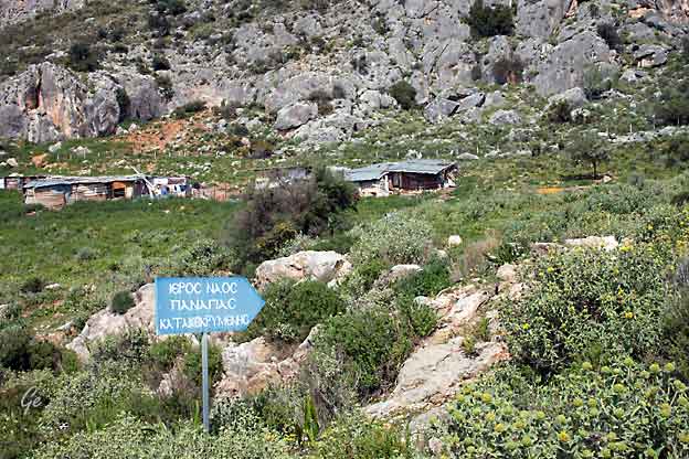 Hellas_Nafplio_kyststi_ved_den_bortgjemte_kirke