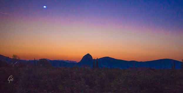 Hellas_solnedgang_over_Profeten-Elias-kirken