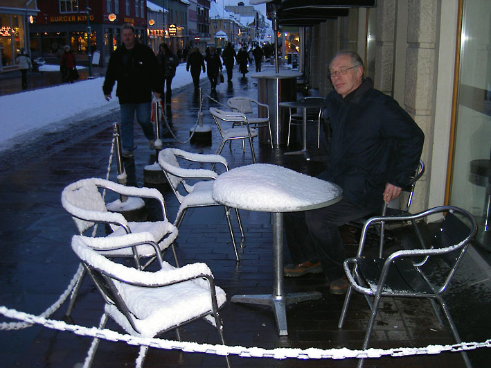 Tromso_Storgata_kafe