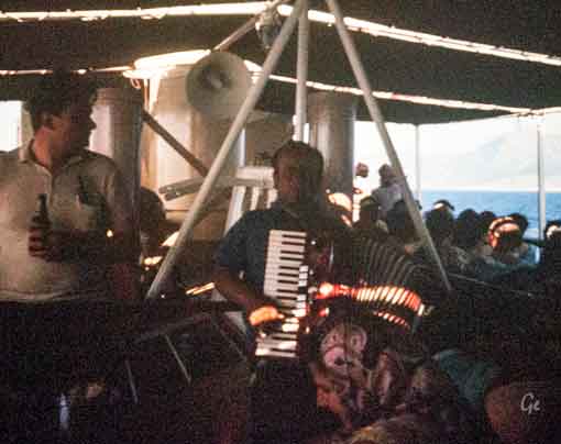 Italia_boat_Capri-Sorrento