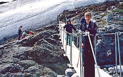 Jotunheimen_veien_til_Gjendesheim