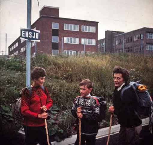 Jotunheimentur_Ensjo_t-banestasjon