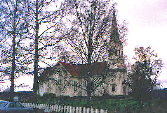 Udenens_kirke_Nes