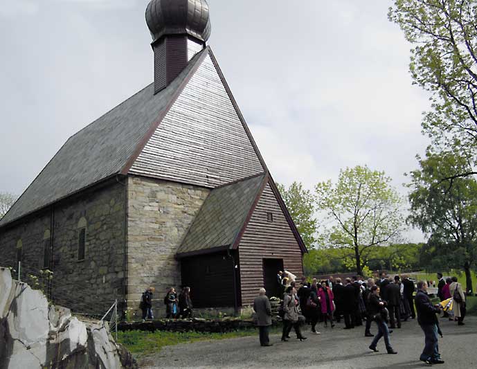 Alstadhaug kirke