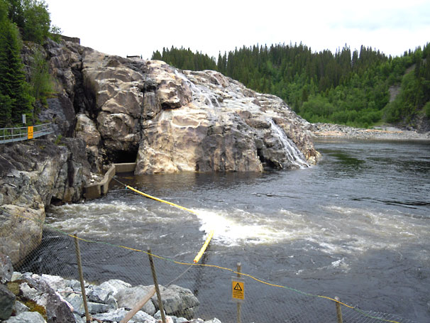 Fiskumfoss_laksetrapp.