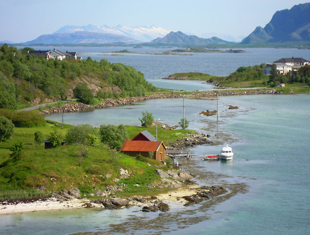 Sju_Sostre_sett_fra_Bronnoy