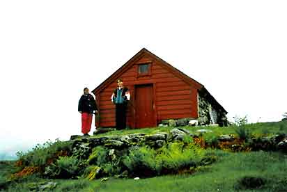 Gaular_utenfor_Dregebosetra