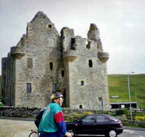 Paa_Scalloway_Castle