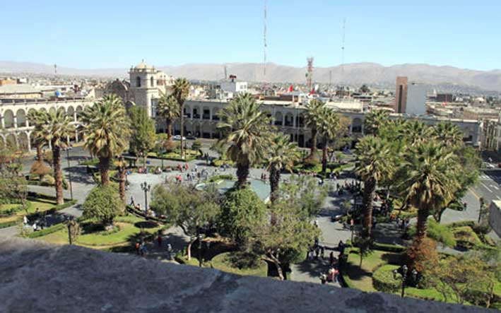 Peru_Arequipa_Plaza_de_Armas