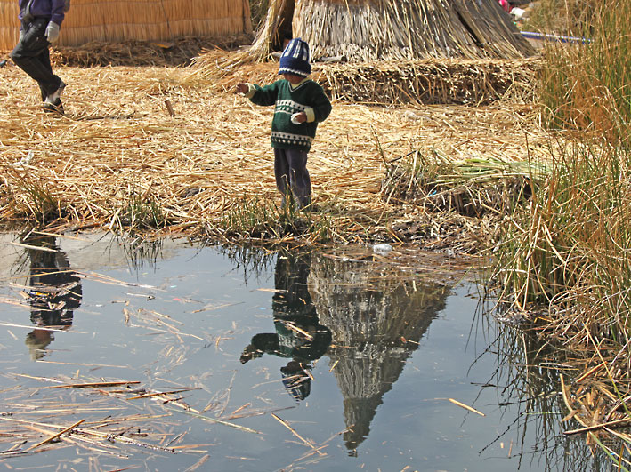 Peru_Titicaca_Uros_islands_gutt