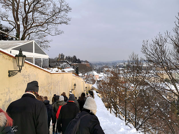 Praha_slott_veien_ned