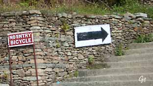 Nepal_Pokhara_Fredspagoden_ikke_sykler