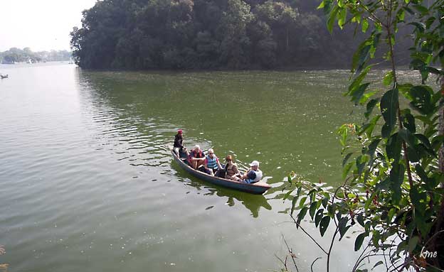Nepal_Phokara_Lake_Fewa