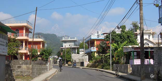 Nepal_Pokhara_Lakeside_gate_og_Fishtail