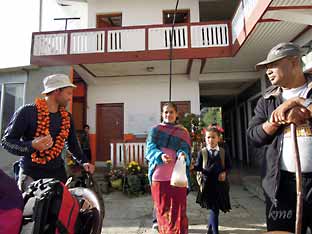 Nepal_trekking_Ghandruk_avskjed