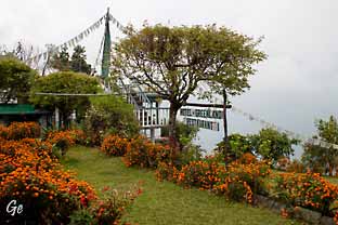 Nepal_trekking_Pokhara_Pothana
