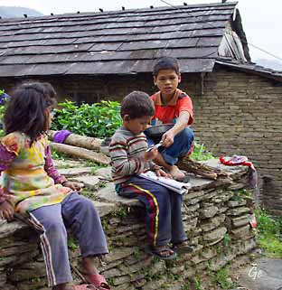 Nepal_trekking_Pokhara_Pothana