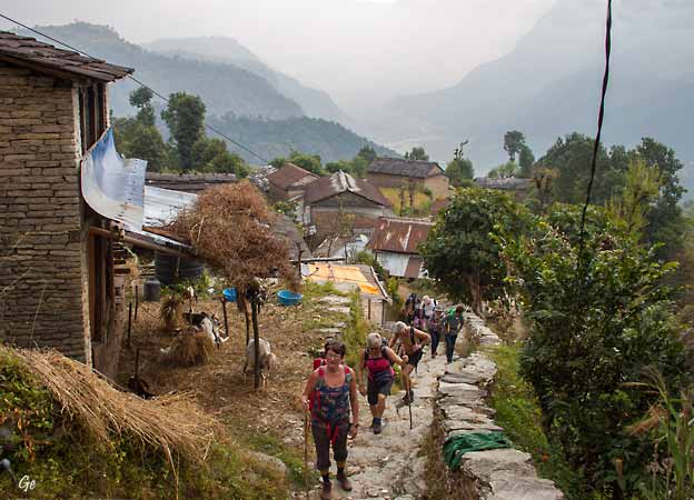 Nepal_trekking_Pokhara_Pothana