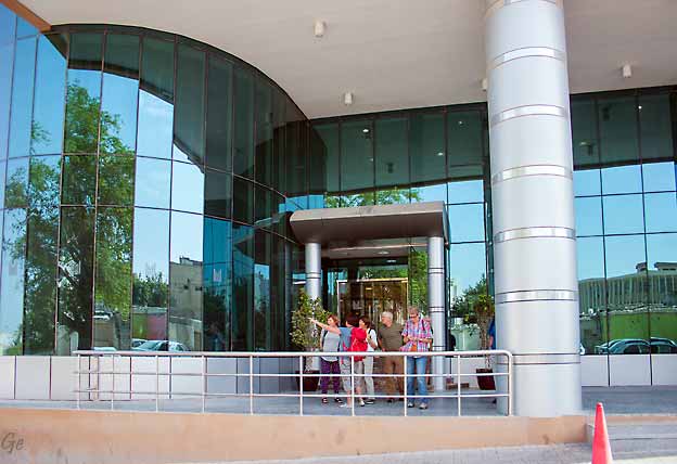 Qatar_Doha_Kingsgate_hotel