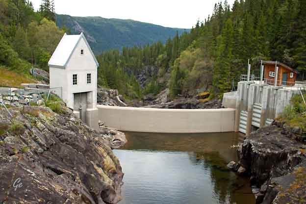 Rjukan_Rjukanfossen