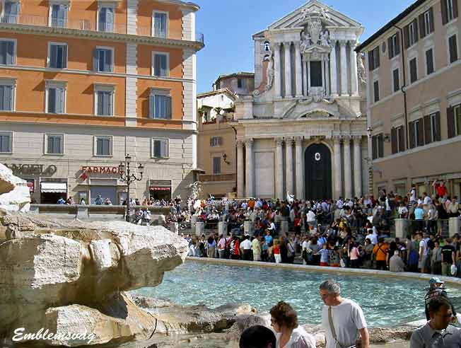 Roma_Fontana_di_Trevi_med_kirken