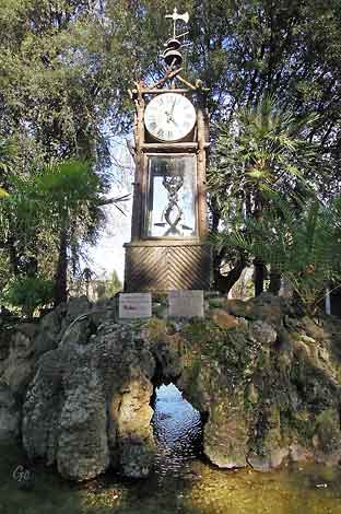 Roma_Spagna_Pinciohagene_klokka