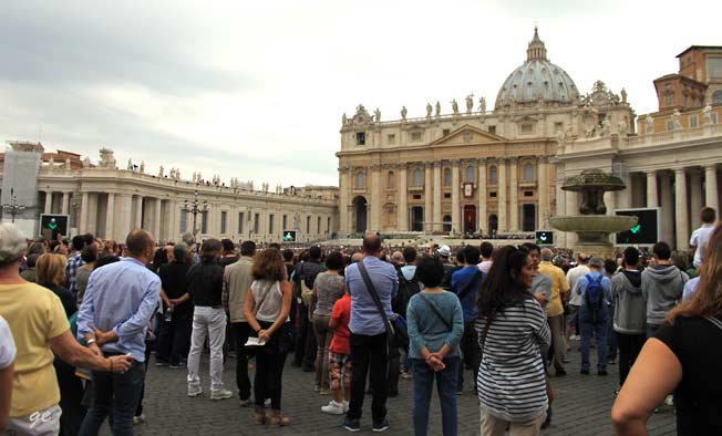 Roma_Vatikanet_Petersplassen