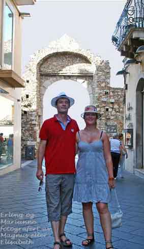 Taormina_Erling_Marianne_nye_hatter