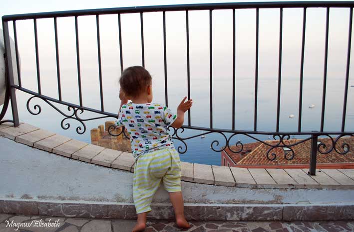 Taormina_Nikolai_paa_terrasssen