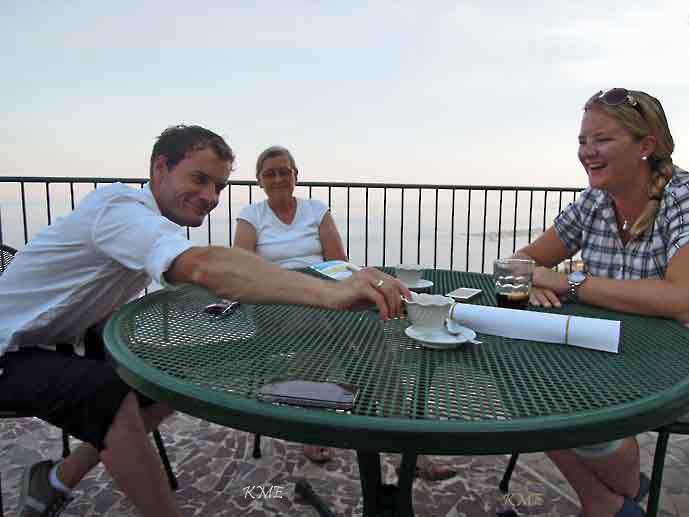 Taormina_hotellterrassen_Erling_Grete_Marianne