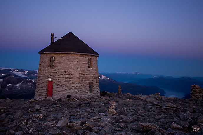 Skaalataarnet_morgengry