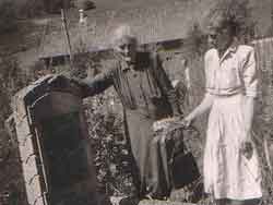 Jan_og_Helga_med_Oline_og_Selma.