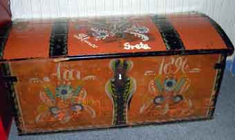 Gaular_Sande_Oline_Draegeboe_kiste