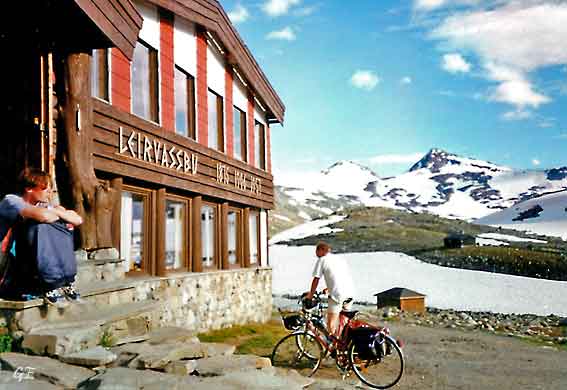 Jotunheimen_Leirvassbu