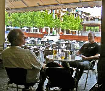 Spania_Navarra_Estella_kafe