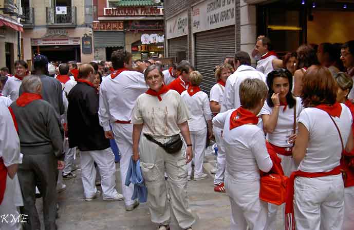 Spania_Pamplona_Grete_med_skjerf