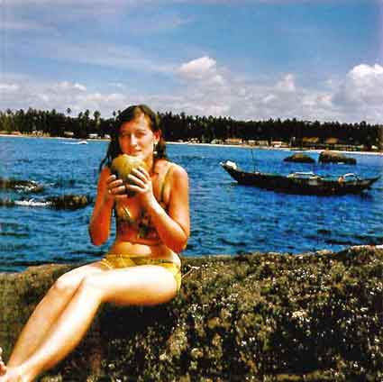 Sri-Lanka_Ceylon_Hikkaduwa_island