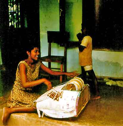 Sri-Lanka_blondelaging