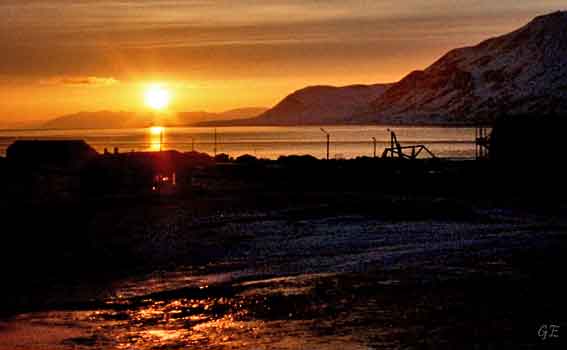 Svalbard_Longyearbyen_midnattsol