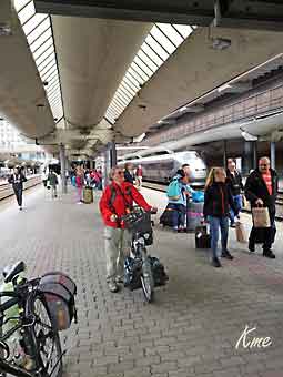 Buskerud_Oslo-S_Grete_med_sykkel