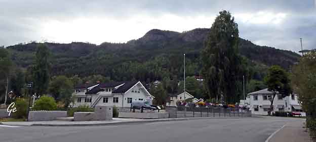 Buskerud_Nesbyen_med_muldyret